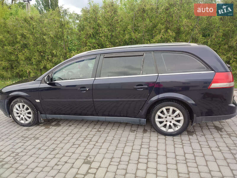 Універсал Opel Vectra 2004 в Борщеві