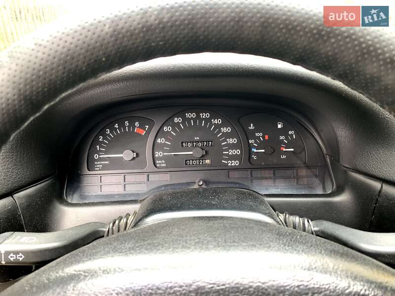 Седан Opel Vectra 1994 в Каменке-Бугской