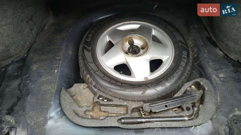 Седан Opel Vectra 1994 в Каменке-Бугской