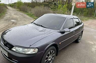 Лифтбек Opel Vectra 1997 в Киеве