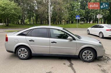 Лифтбек Opel Vectra 2004 в 