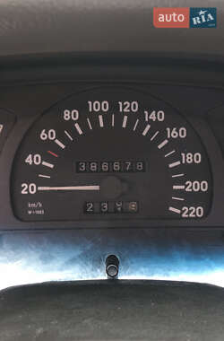Лифтбек Opel Vectra 1990 в 