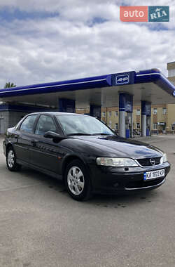 Седан Opel Vectra 2002 в Києві