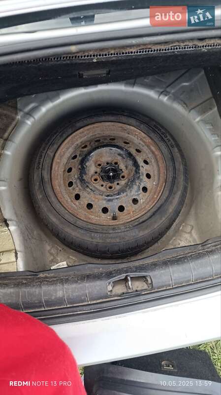 Седан Opel Vectra 2002 в Новомосковську