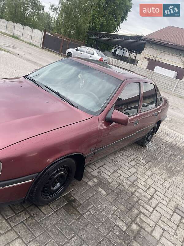 Седан Opel Vectra 1992 в Новомосковську