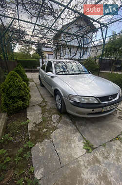 Седан Opel Vectra 1996 в 