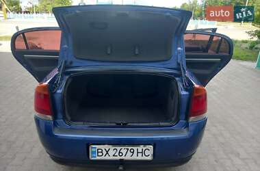 Седан Opel Vectra 2002 в 