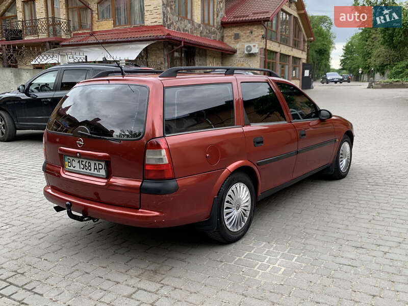 Універсал Opel Vectra 1998 в Львові