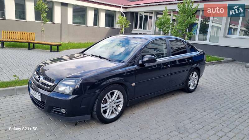 Лифтбек Opel Vectra 2003 в 