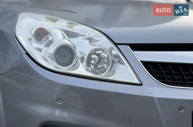 Ліфтбек Opel Vectra 2008 в 