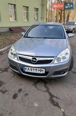 Седан Opel Vectra 2005 в Киеве