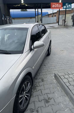 Седан Opel Vectra 2005 в 