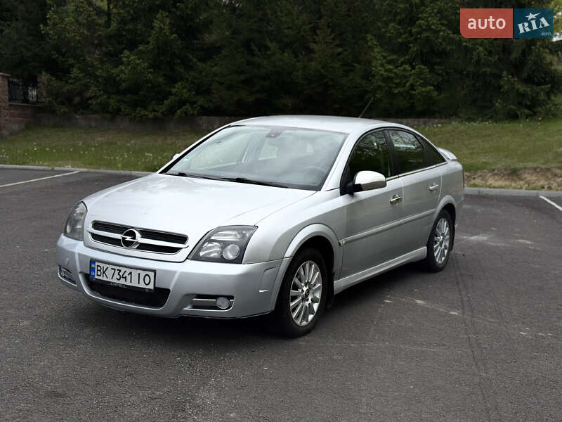 Седан Opel Vectra 2004 в 