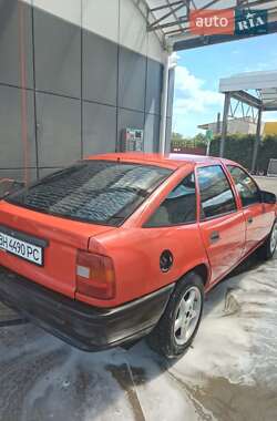 Ліфтбек Opel Vectra 1991 в 