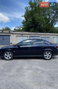 Седан Opel Vectra 2003 в 