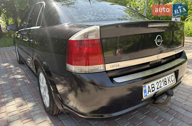 Седан Opel Vectra 2005 в 