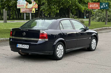 Седан Opel Vectra 2004 в 
