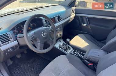 Седан Opel Vectra 2005 в 