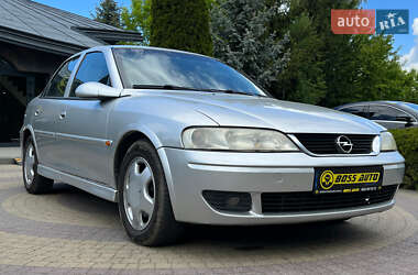 Седан Opel Vectra 2001 в Львові