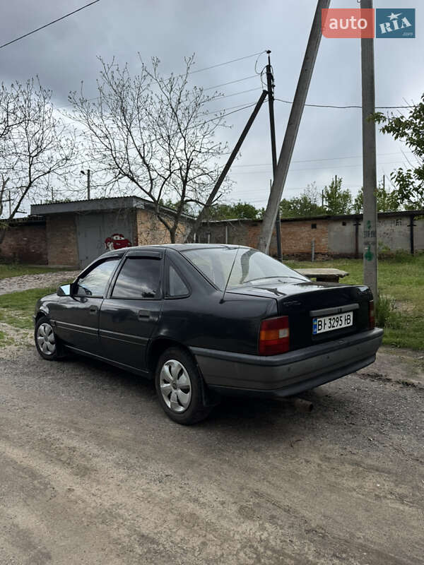 Седан Opel Vectra 1991 в Олександрії