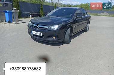 Седан Opel Vectra 2006 в Ужгороде