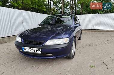 Седан Opel Vectra 1997 в Снятине