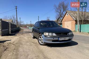 Седан Opel Vectra 1998 в 