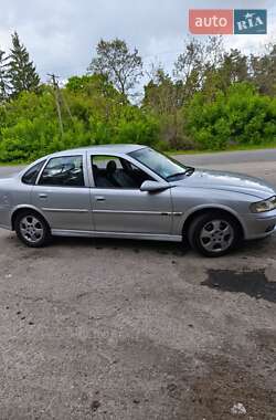 Седан Opel Vectra 2000 в 