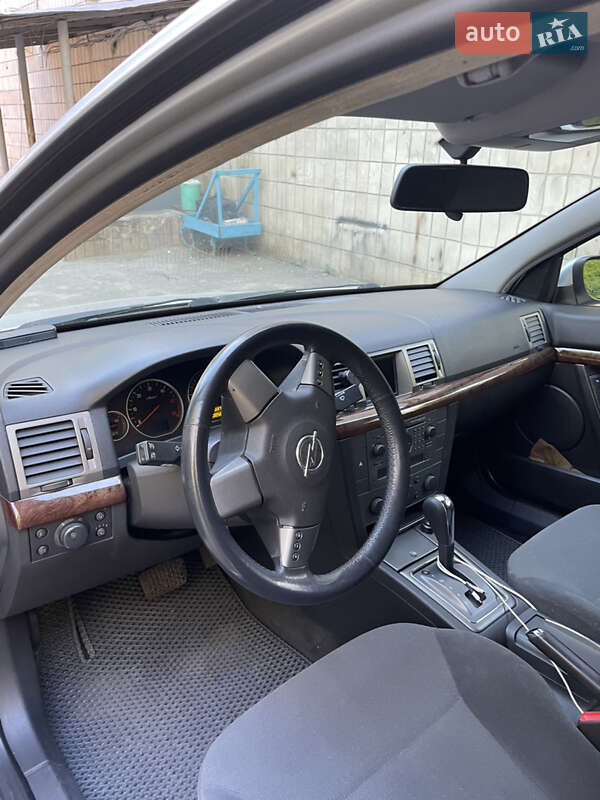 Opel Vectra 2004