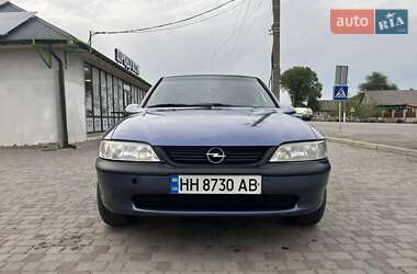 Седан Opel Vectra 1996 в Сарате