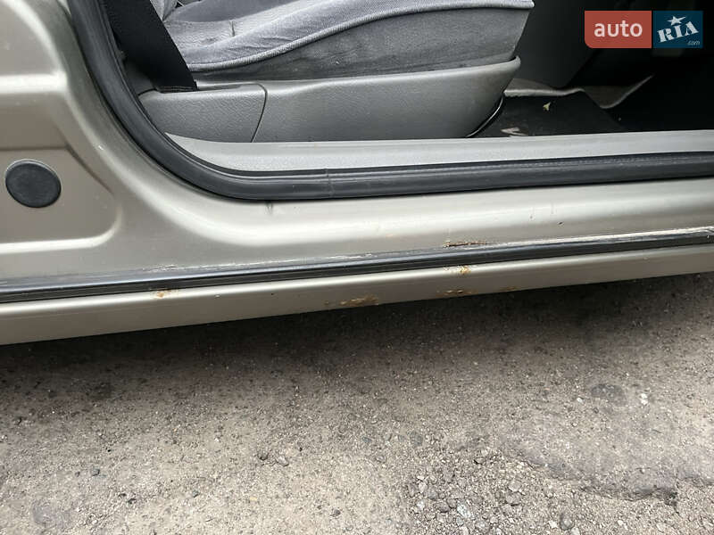 Седан Opel Vectra 1996 в Днепре