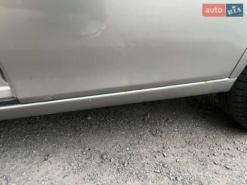 Седан Opel Vectra 1996 в Днепре