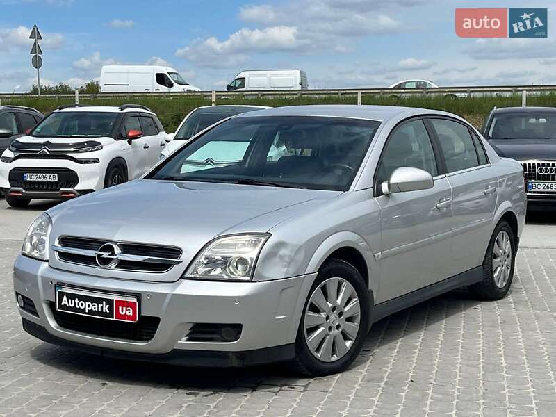 Седан Opel Vectra 2004 в 
