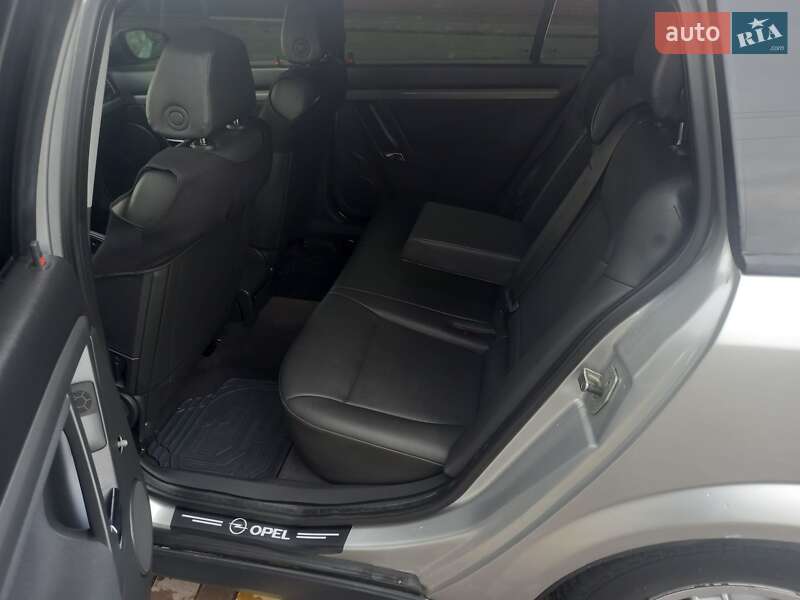 Универсал Opel Vectra 2007 в Теофиполе