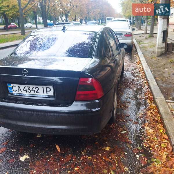 Седан Opel Vectra 2000 в Золотоноше