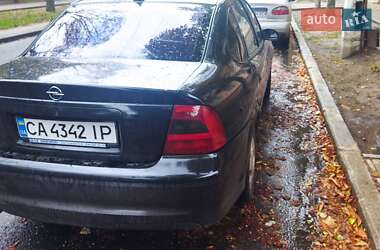 Седан Opel Vectra 2000 в 