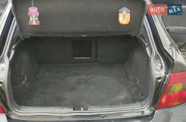 Лифтбек Opel Vectra 2000 в 