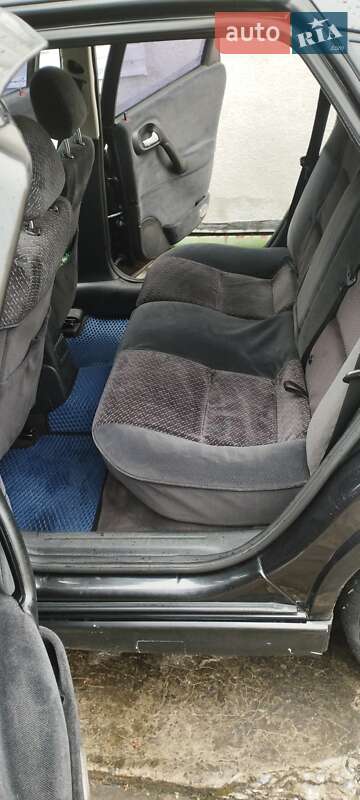 Ліфтбек Opel Vectra 2000 в Городку