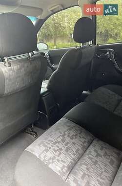 Седан Opel Vectra 2000 в 