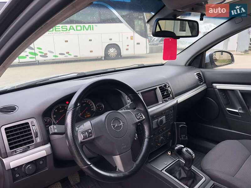 Универсал Opel Vectra 2007 в Черновцах
