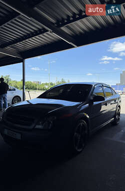 Лифтбек Opel Vectra 2003 в 