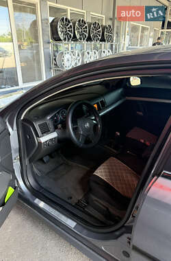 Лифтбек Opel Vectra 2003 в 