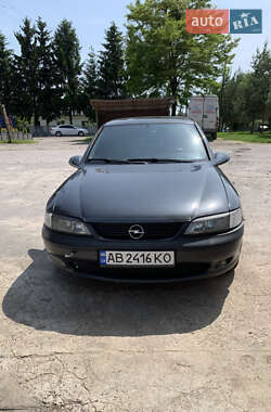 Седан Opel Vectra 1997 в Хмельнике
