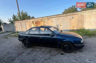 Седан Opel Vectra 1990 в Днепре