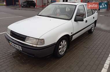 Лифтбек Opel Vectra 1991 в Виннице