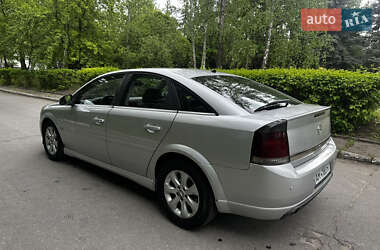 Седан Opel Vectra 2004 в 