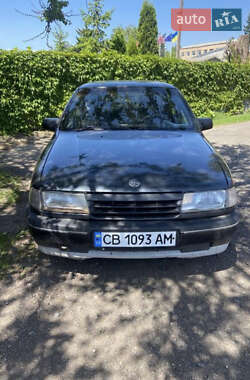Лифтбек Opel Vectra 1992 в Прилуках