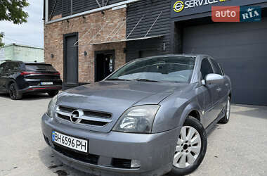 Седан Opel Vectra 2004 в Одесі