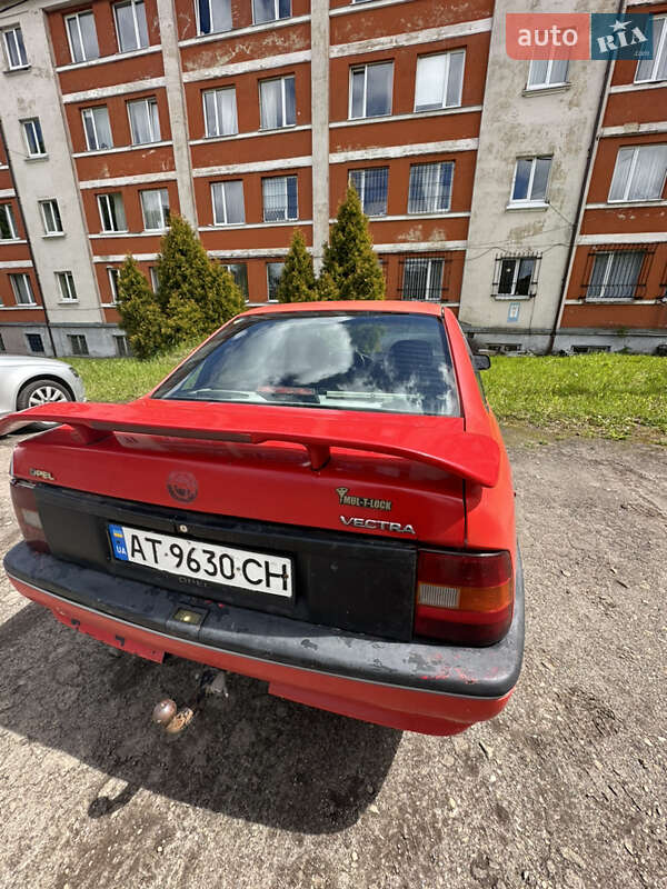 Седан Opel Vectra 1989 в Львові