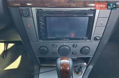 Седан Opel Vectra 2004 в 